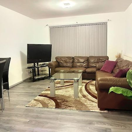 Lovely 3 Bed Ground Floor Apartment Near Qe Hospital Harborne Birmingham New Luaran gambar
