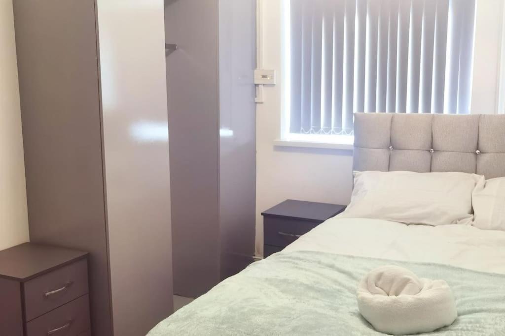 Lovely 3 Bed Ground Floor Apartment Near Qe Hospital Harborne Birmingham New Luaran gambar