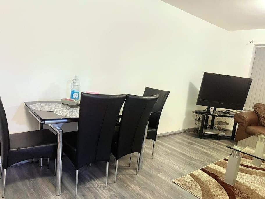 Lovely 3 Bed Ground Floor Apartment Near Qe Hospital Harborne Birmingham New Luaran gambar