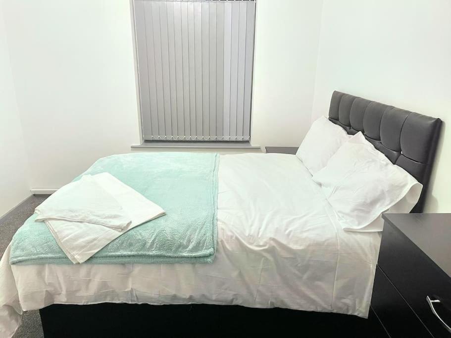 Lovely 3 Bed Ground Floor Apartment Near Qe Hospital Harborne Birmingham New Luaran gambar