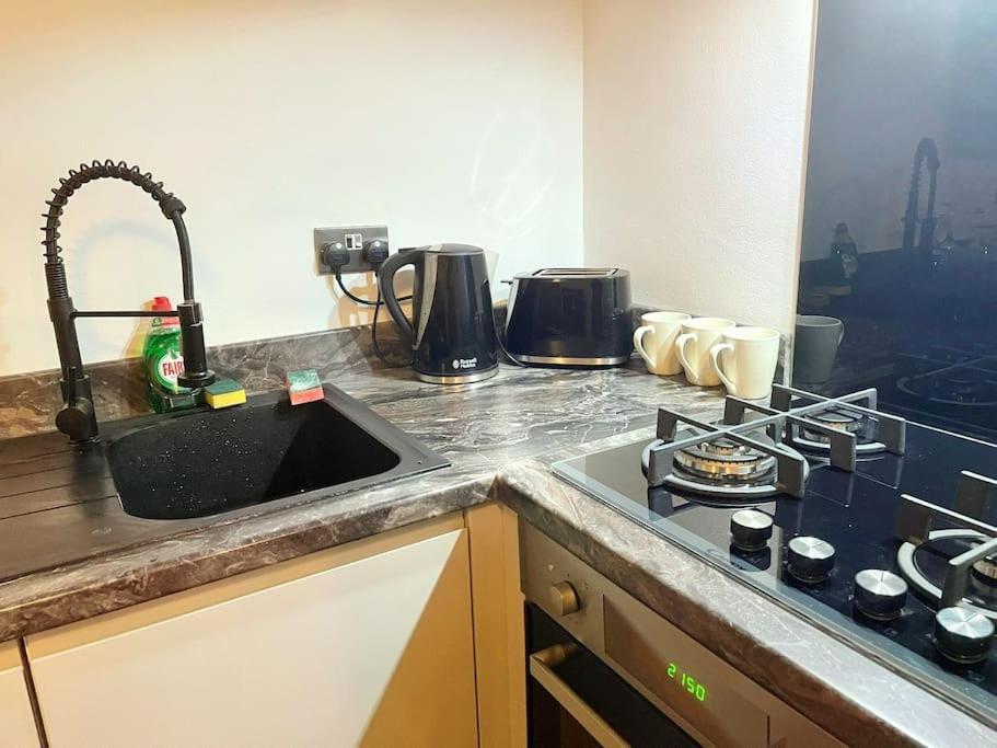 Lovely 3 Bed Ground Floor Apartment Near Qe Hospital Harborne Birmingham New Luaran gambar