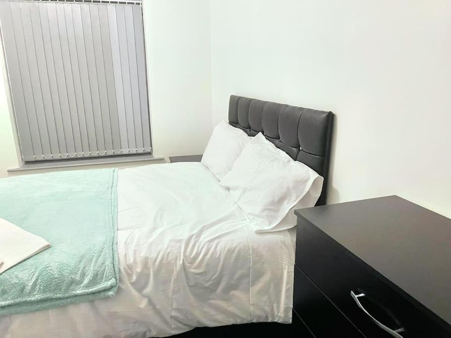 Lovely 3 Bed Ground Floor Apartment Near Qe Hospital Harborne Birmingham New Luaran gambar